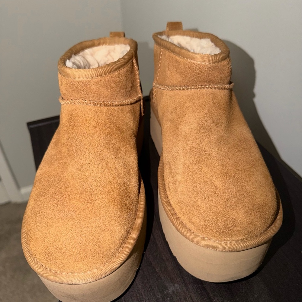 UGG Chestnut Mini Platform Boots